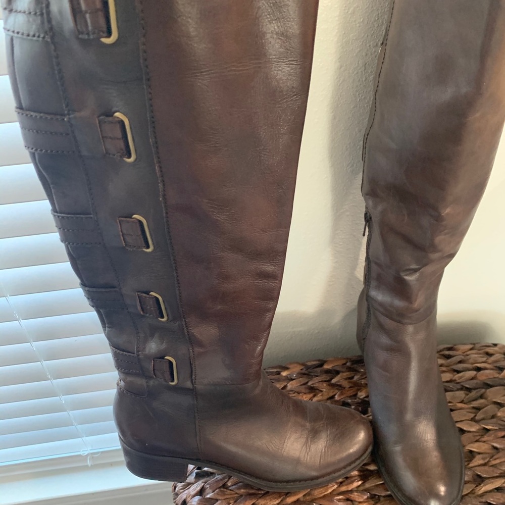 Gently used adorable boots!